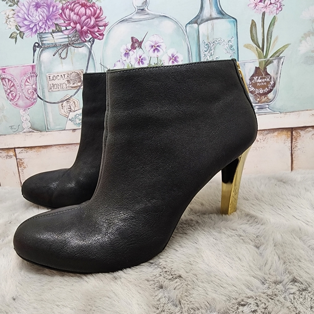 Tory Burch corbet heeled booties